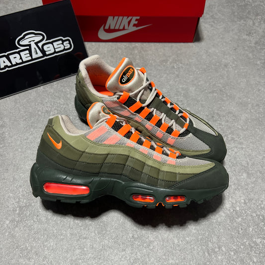 Airmax 95 Neutral Olive / Total Orange UK9