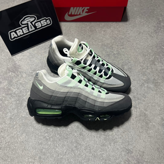 Airmax 95 Fresh Mint UK7