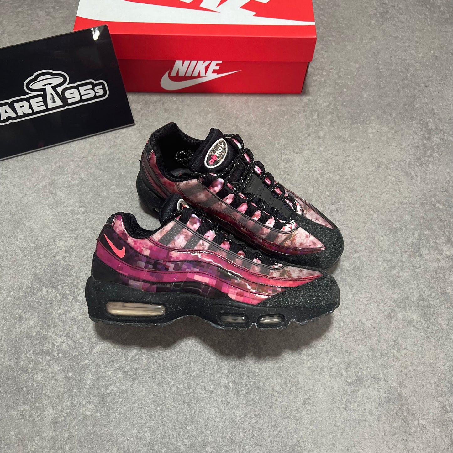 Airmax 95 Cherry Blossom UK8.5