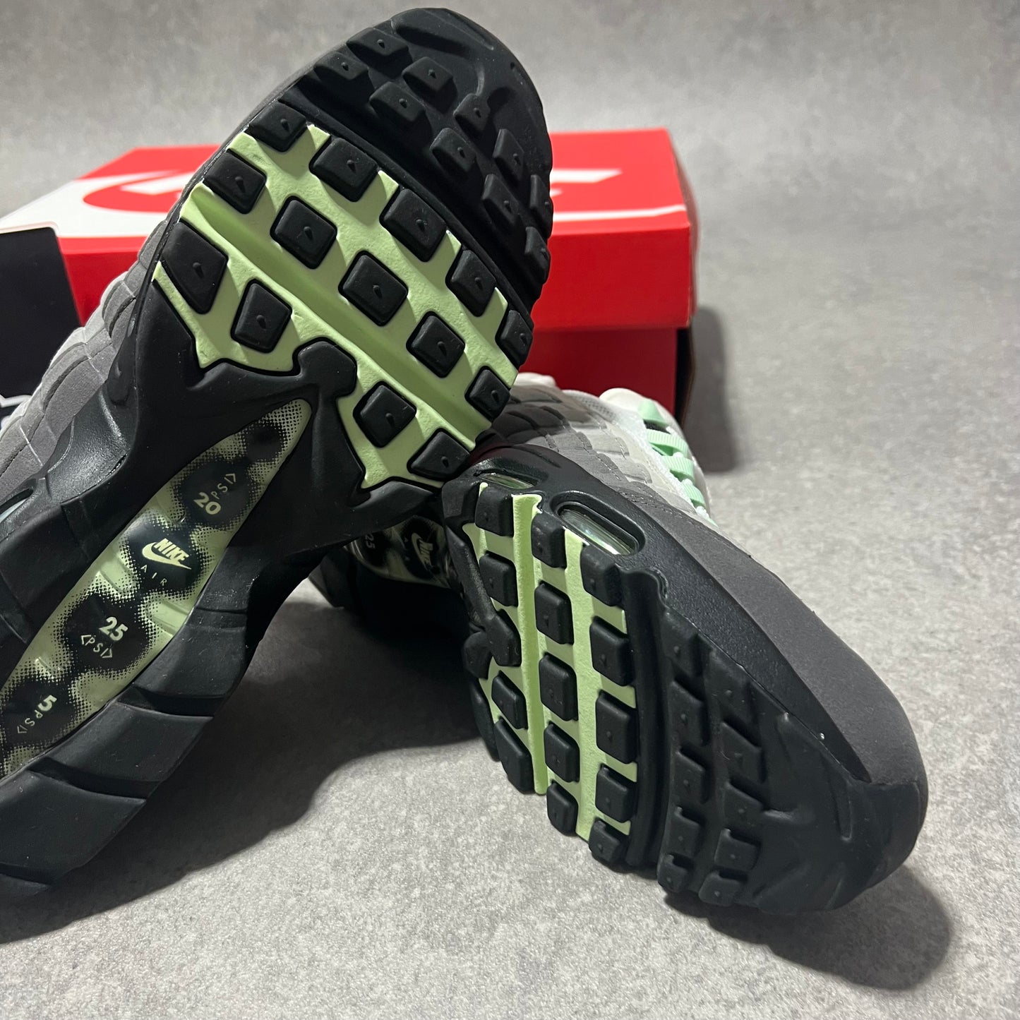 Airmax 95 Fresh Mint UK9