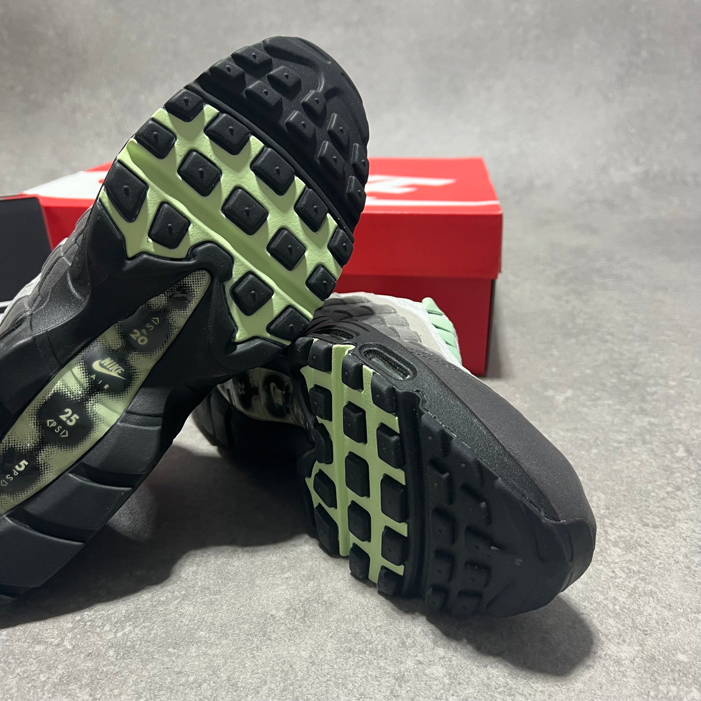 Airmax 95 Fresh Mint UK7
