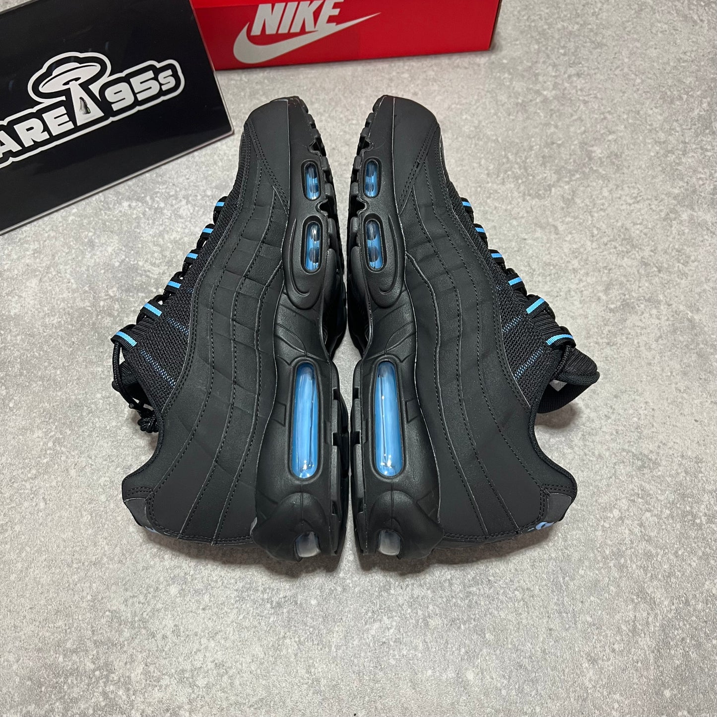 Airmax 95 Black / University Blue UK11.5
