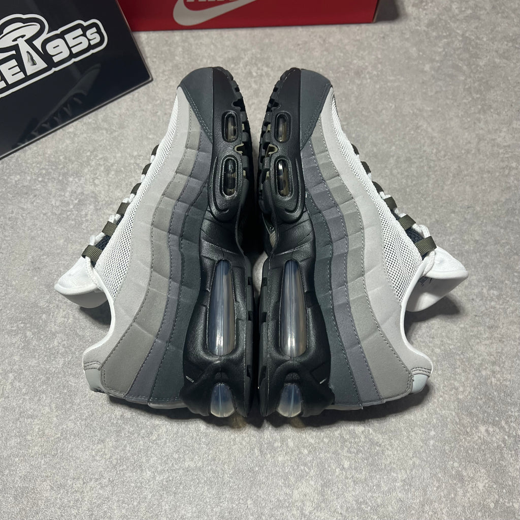 Airmax 95 OG Medium Olive UK9.5