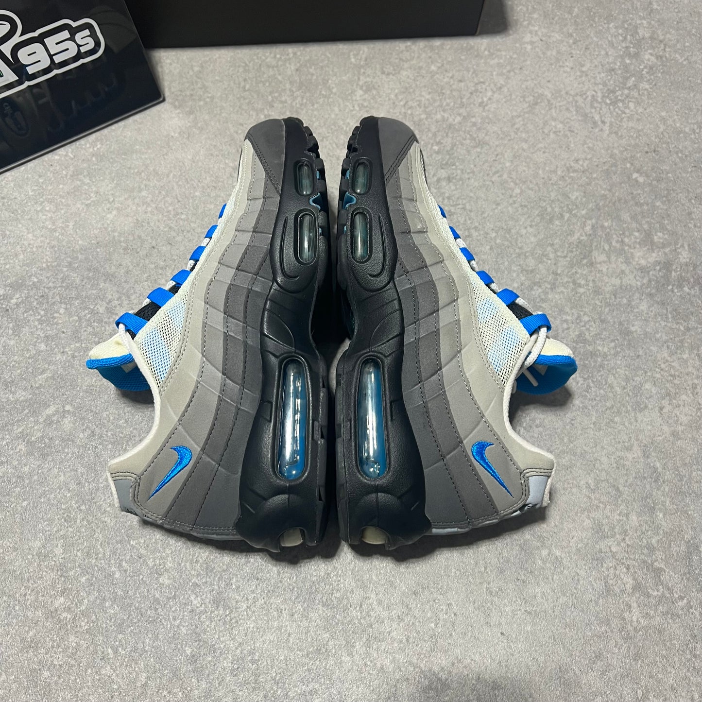 Airmax 95 Crystal Blue     UK8.5