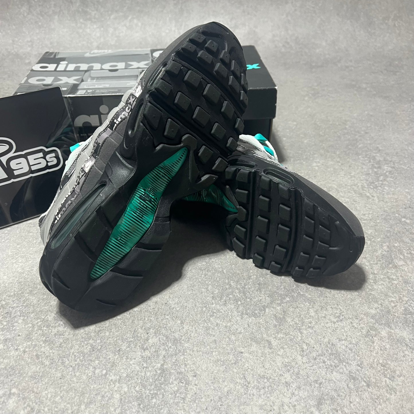 Airmax 95 Atmos Clear Jade                            UK9.5