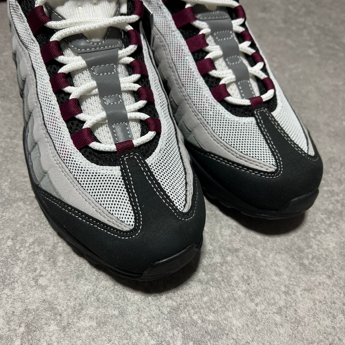 Airmax 95 Beetroot   UK8.5