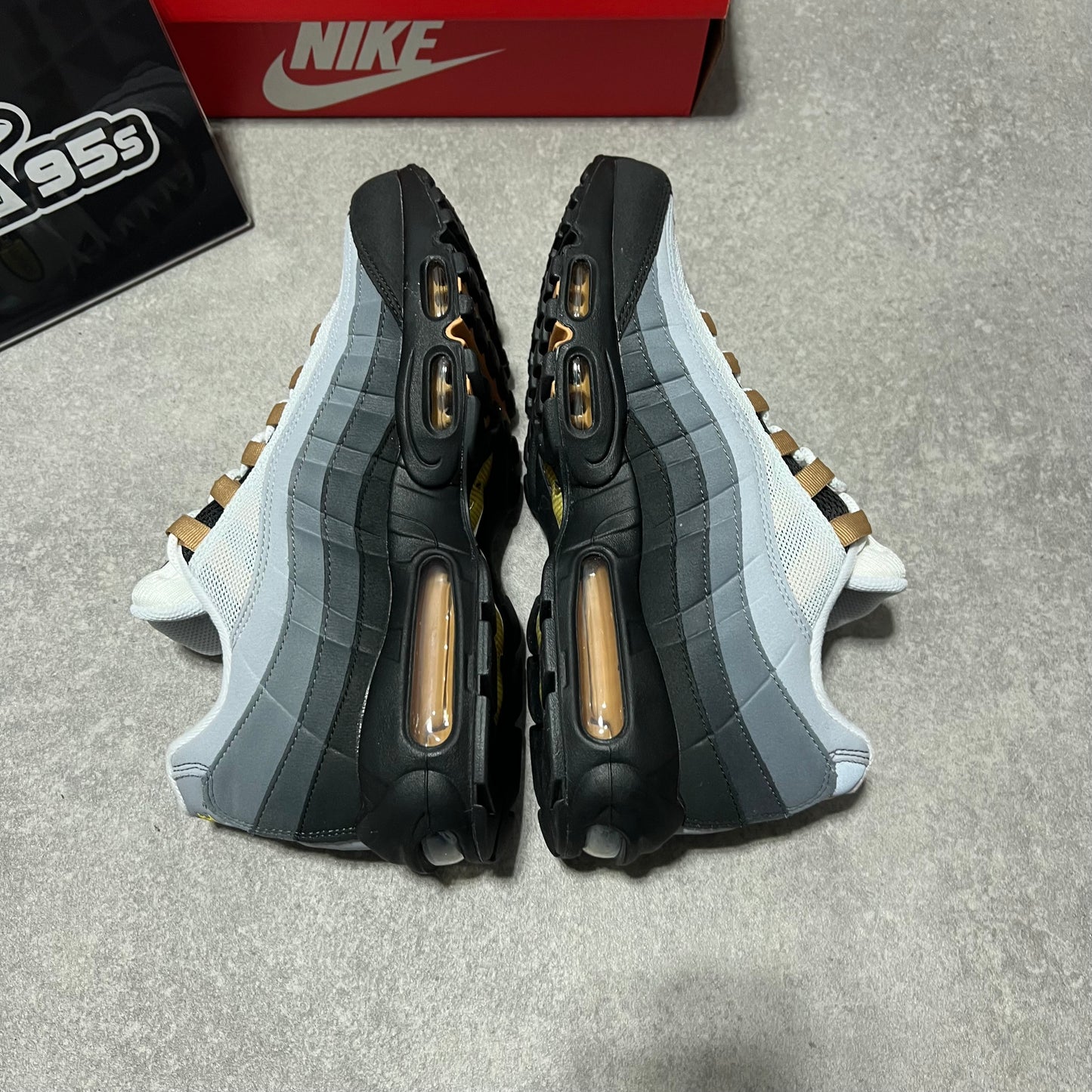 Airmax 95 Yellow Strike     UK9.5