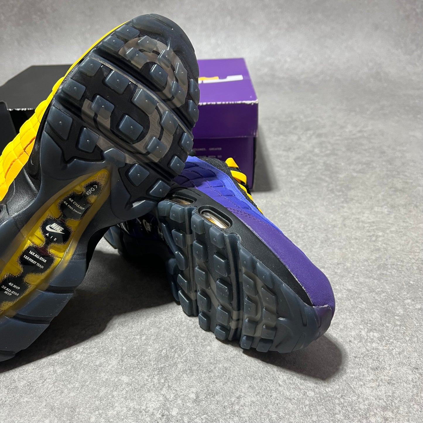 Airmax 95 NRG Lebron Lakers    UK8.5