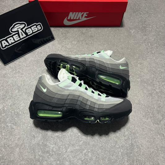 Airmax 95 Fresh Mint       UK7
