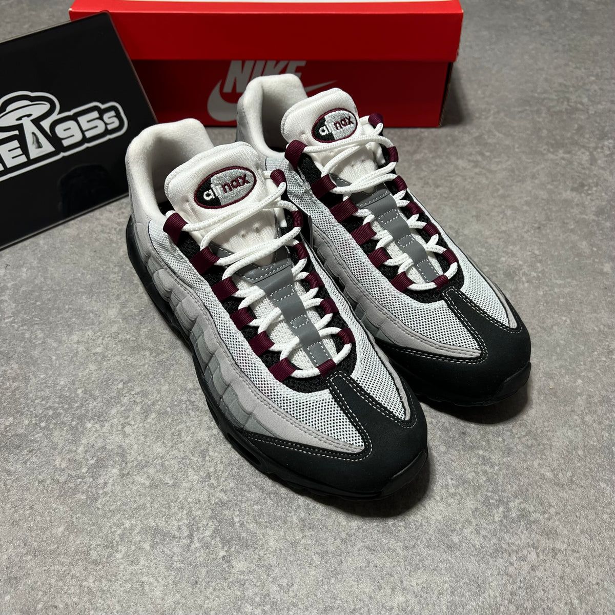 Airmax 95 Beetroot   UK8.5