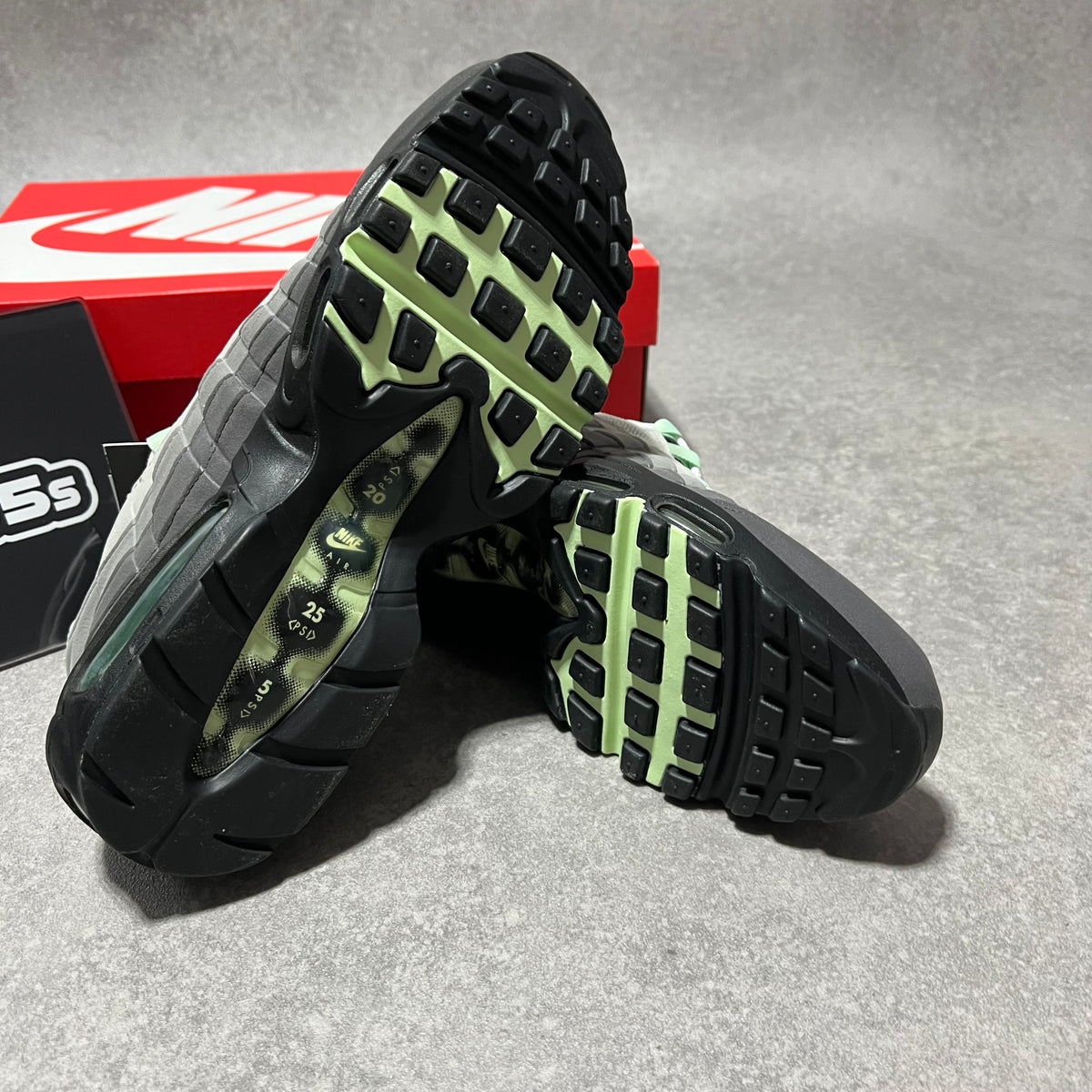 Airmax 95 Fresh Mint 2018  UK9.5