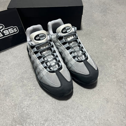 Airmax 95 Nike ID Grey Gradient        UK7