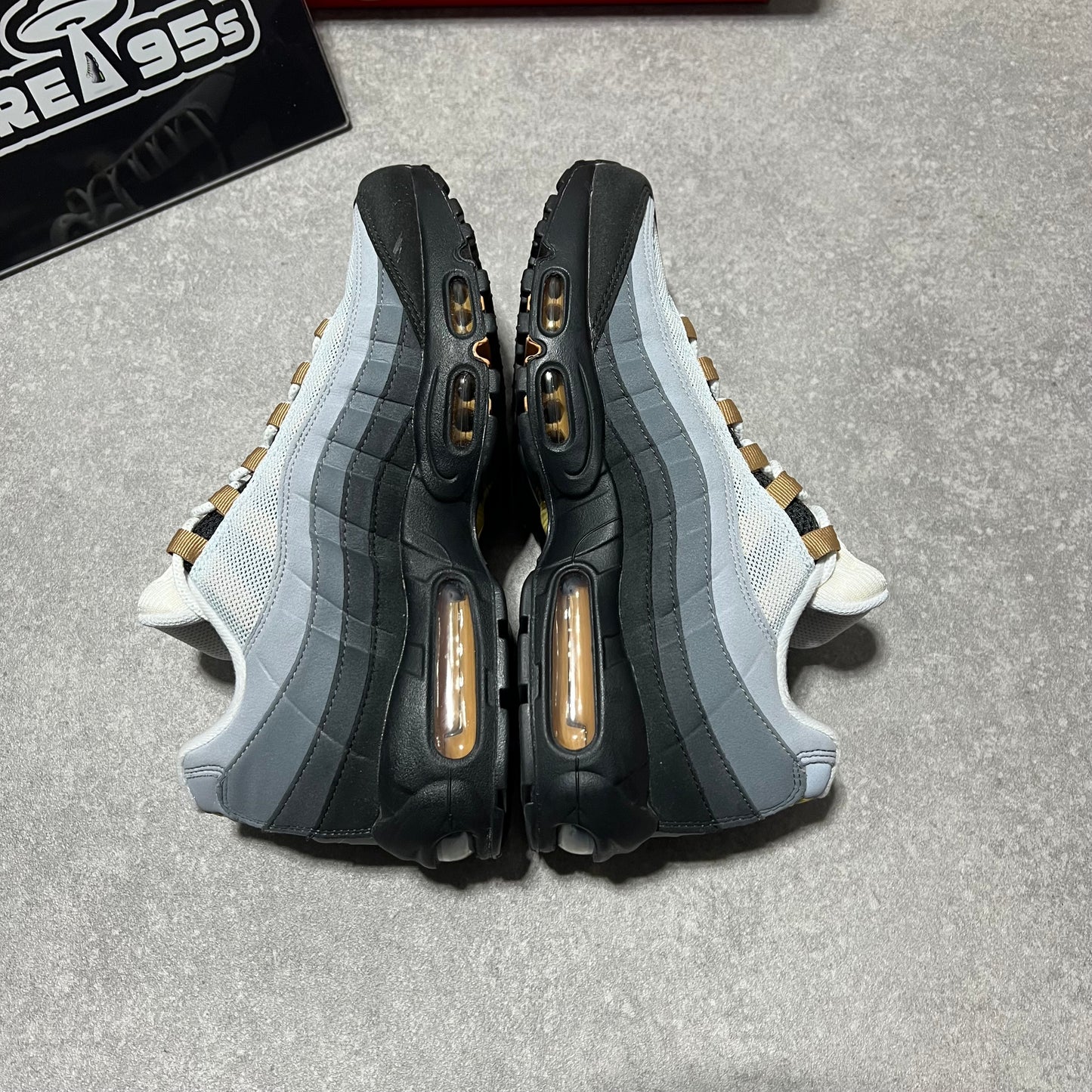 Airmax 95 Yellow Strike    UK8