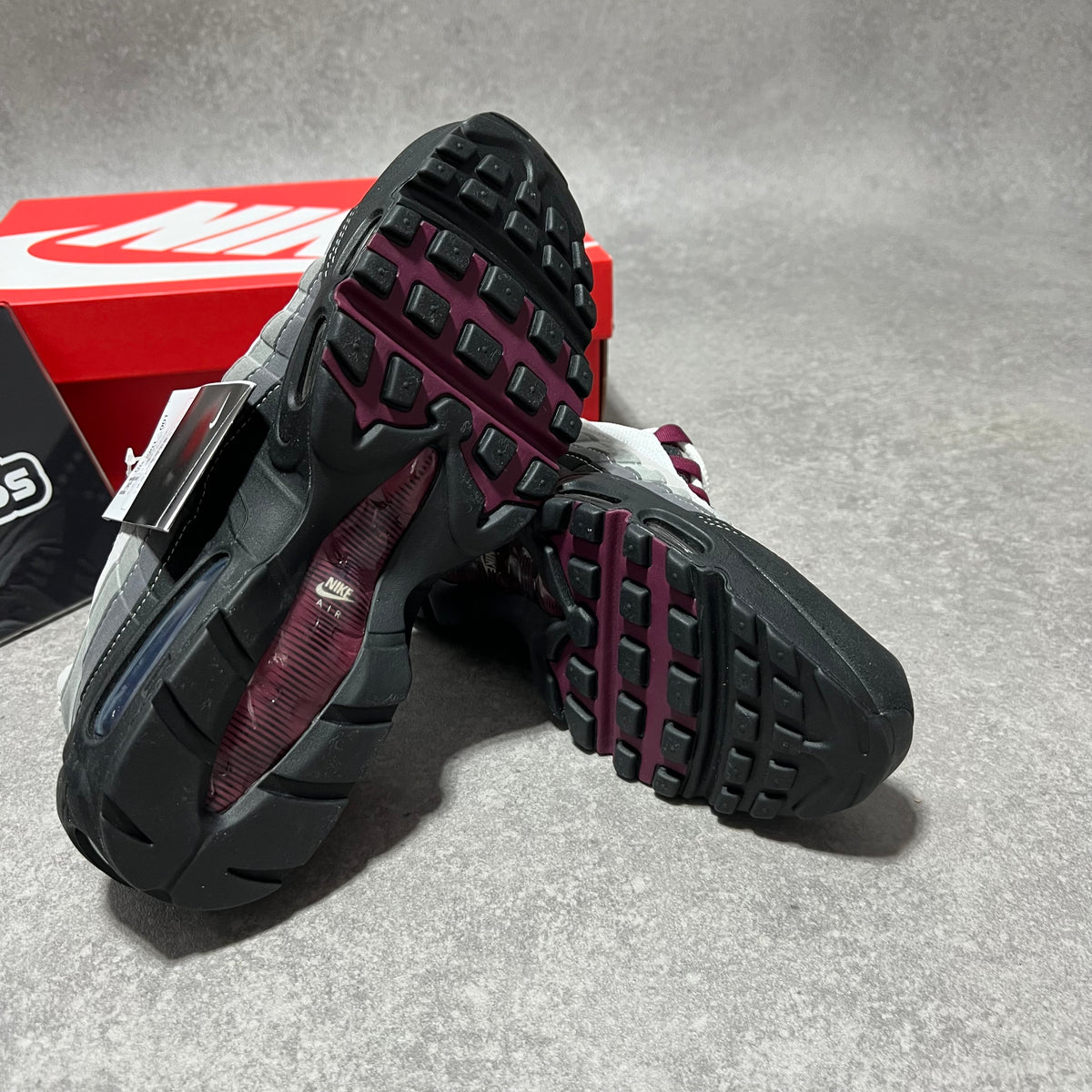 Airmax 95 Beetroot   UK8.5