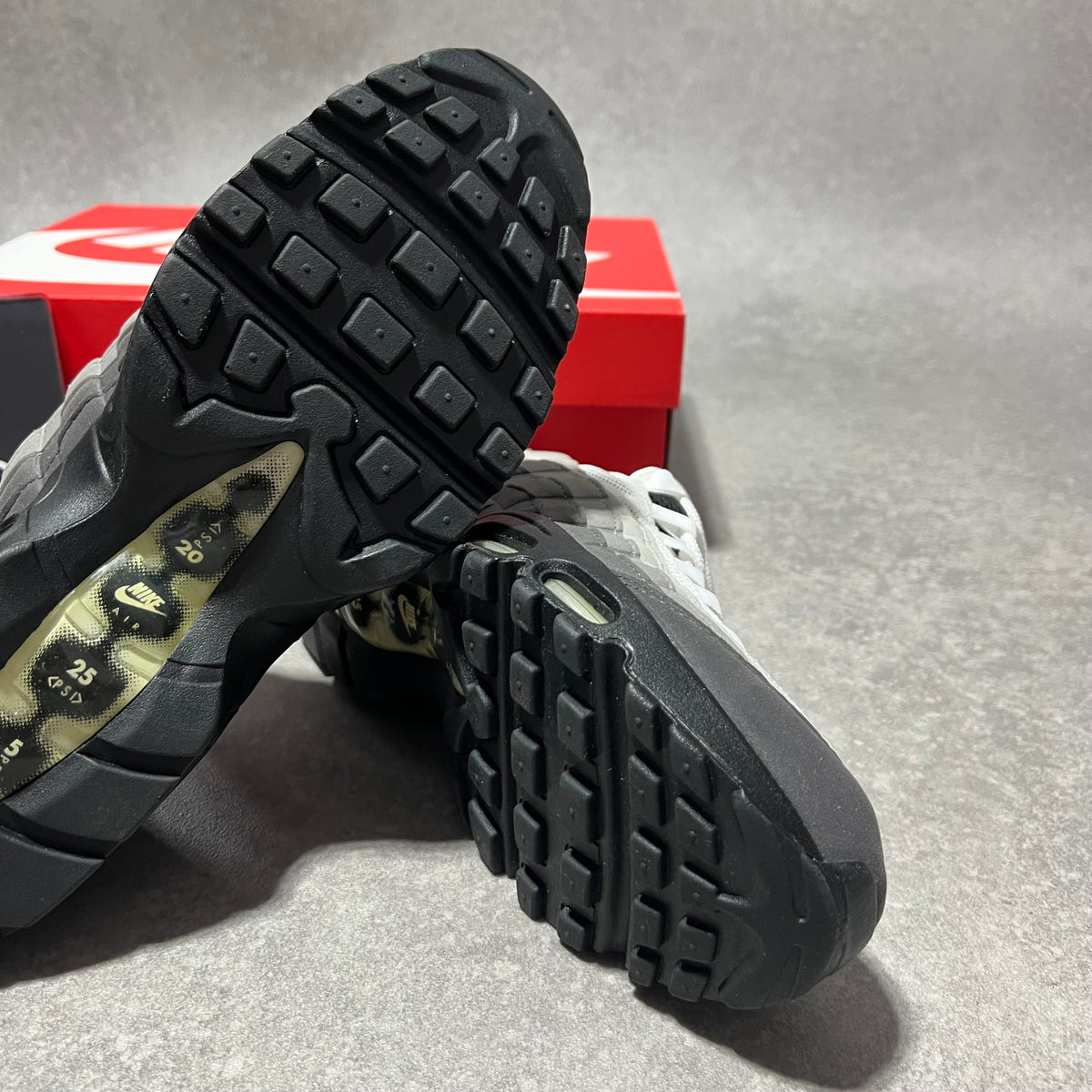 Airmax 95 Granite 2018  UK8.5