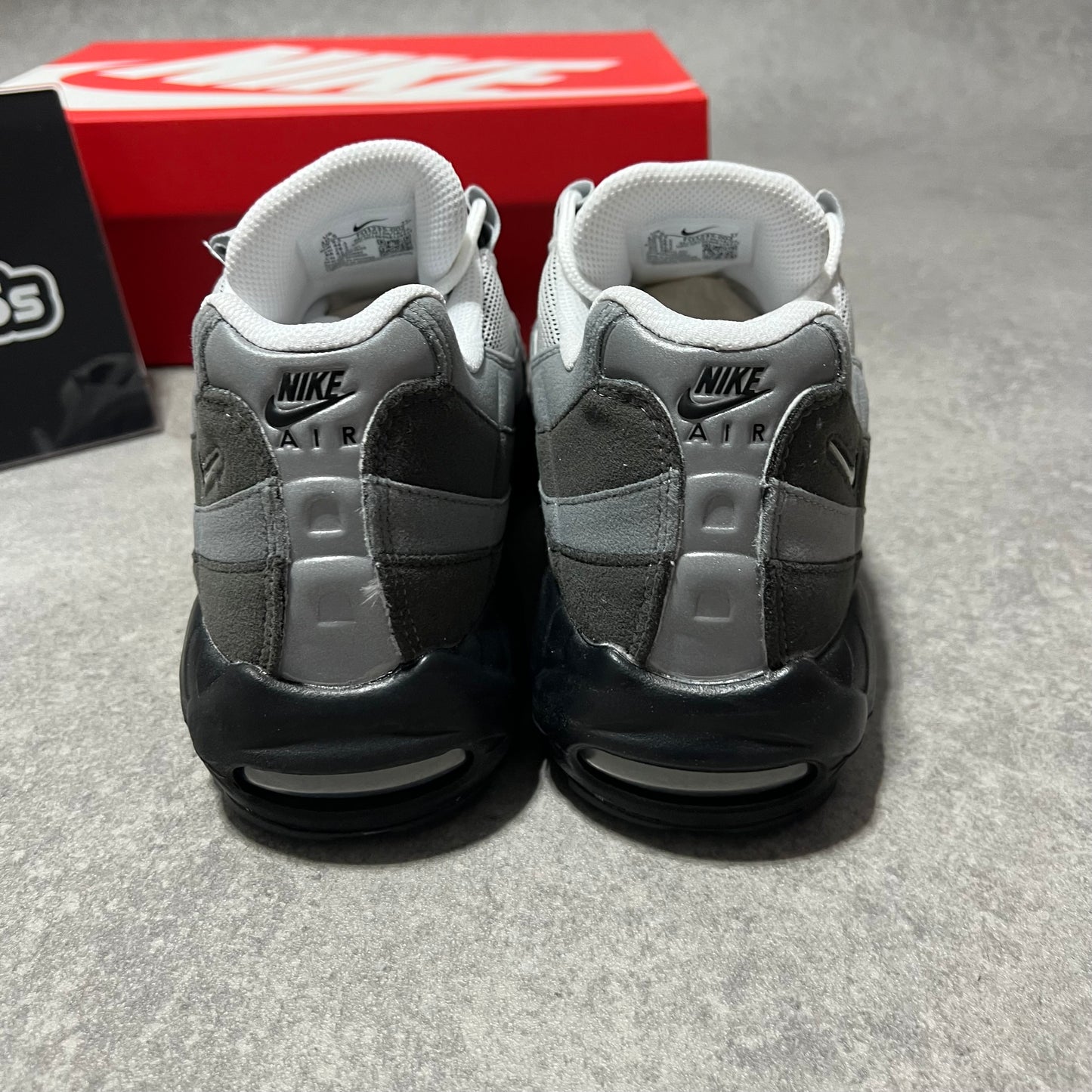 Airmax 95 Grey Jewel        UK9.5