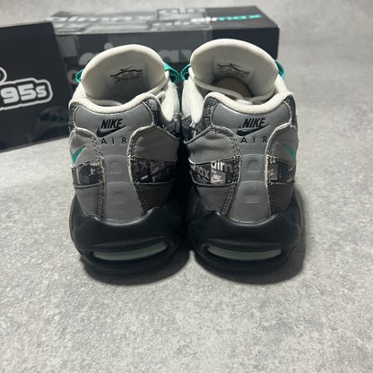 Airmax 95 Atmos Clear Jade                            UK9.5