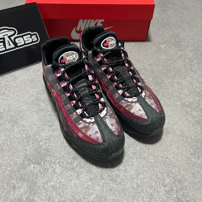 Airmax 95 Cherry Blossom     UK7.5