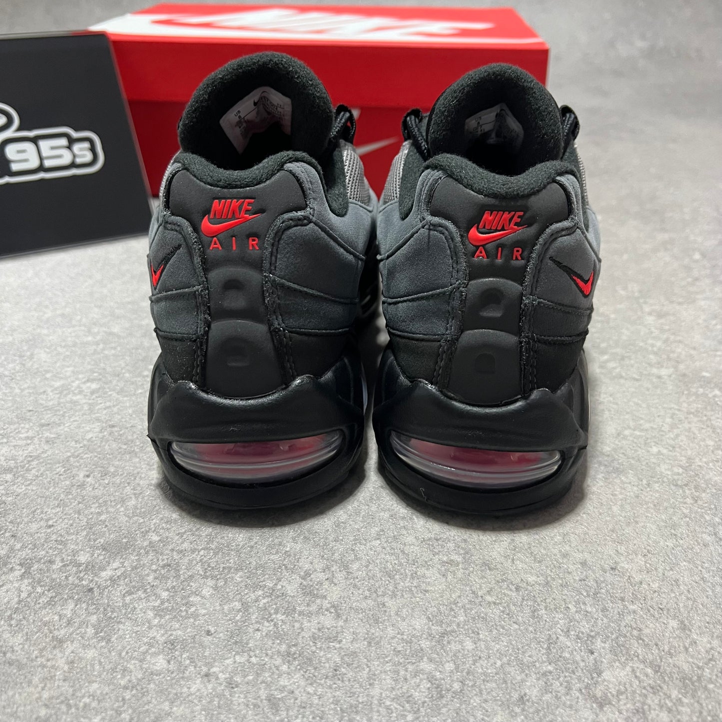 Airmax 95 Bright Crimson / Dracula