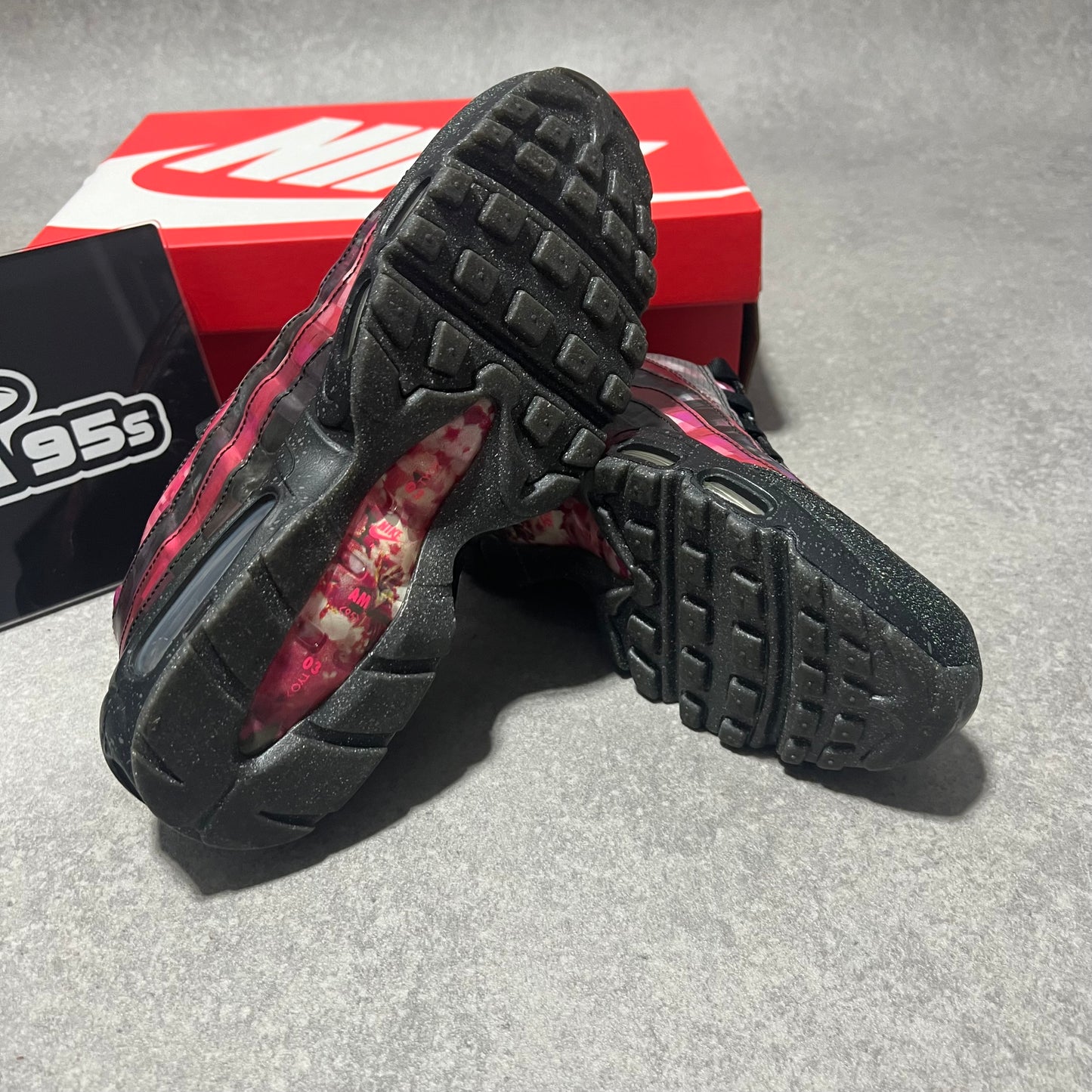 Airmax 95 Cherry Blossom     UK7