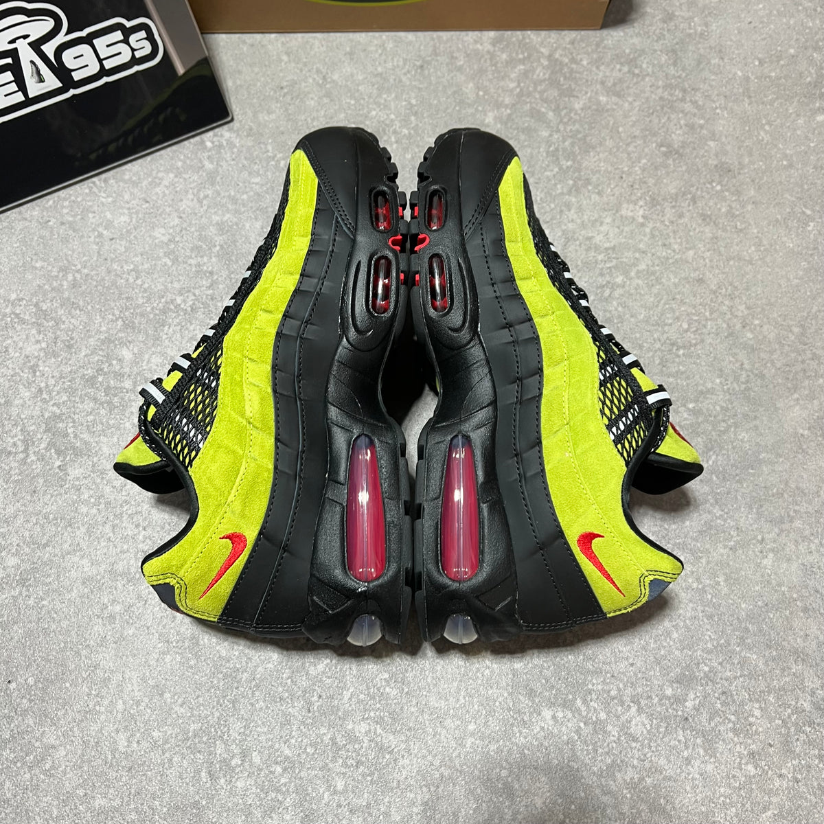 Airmax 95 Aya Brown Atomic Green UK7.5