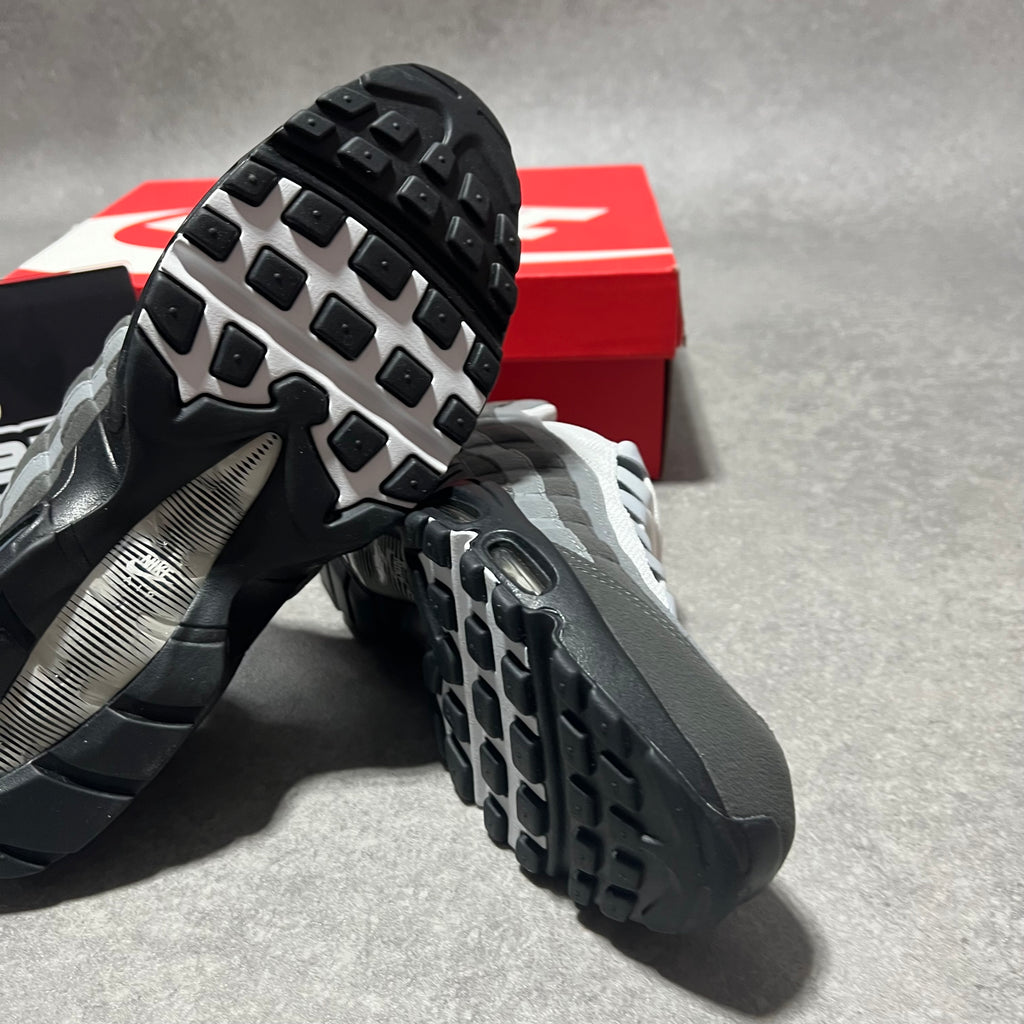 Airmax 95 Grey Jewel   UK9