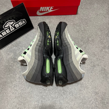 Airmax 95 Fresh Mint                                         UK8.5