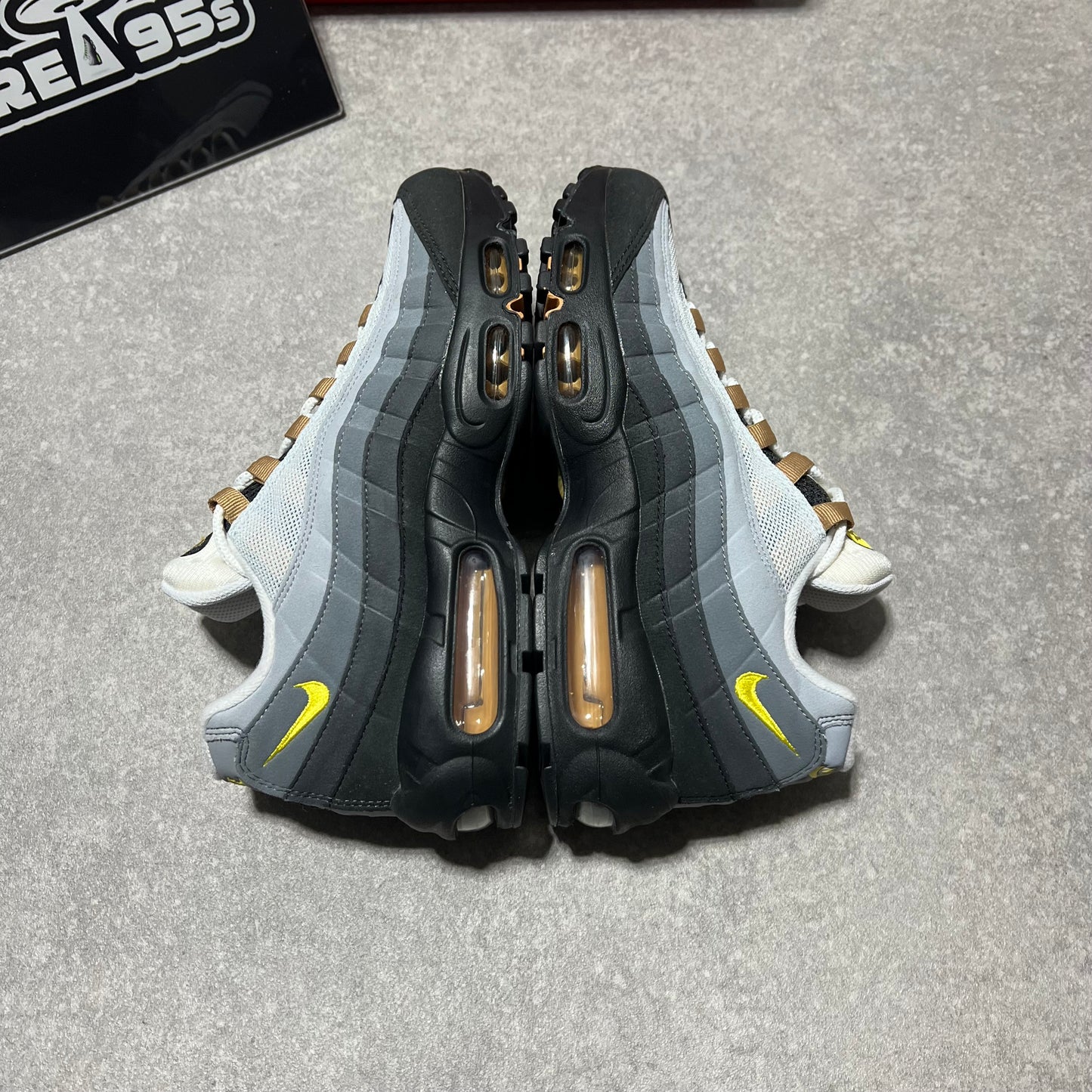 Airmax 95 Yellow Strike    UK8