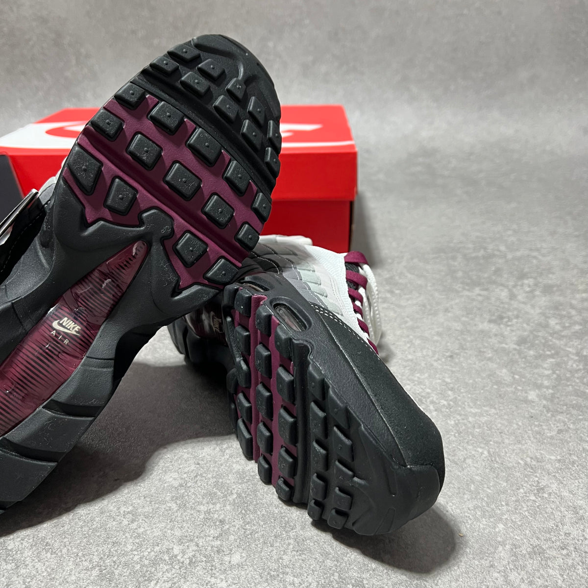 Airmax 95 Beetroot   UK8.5