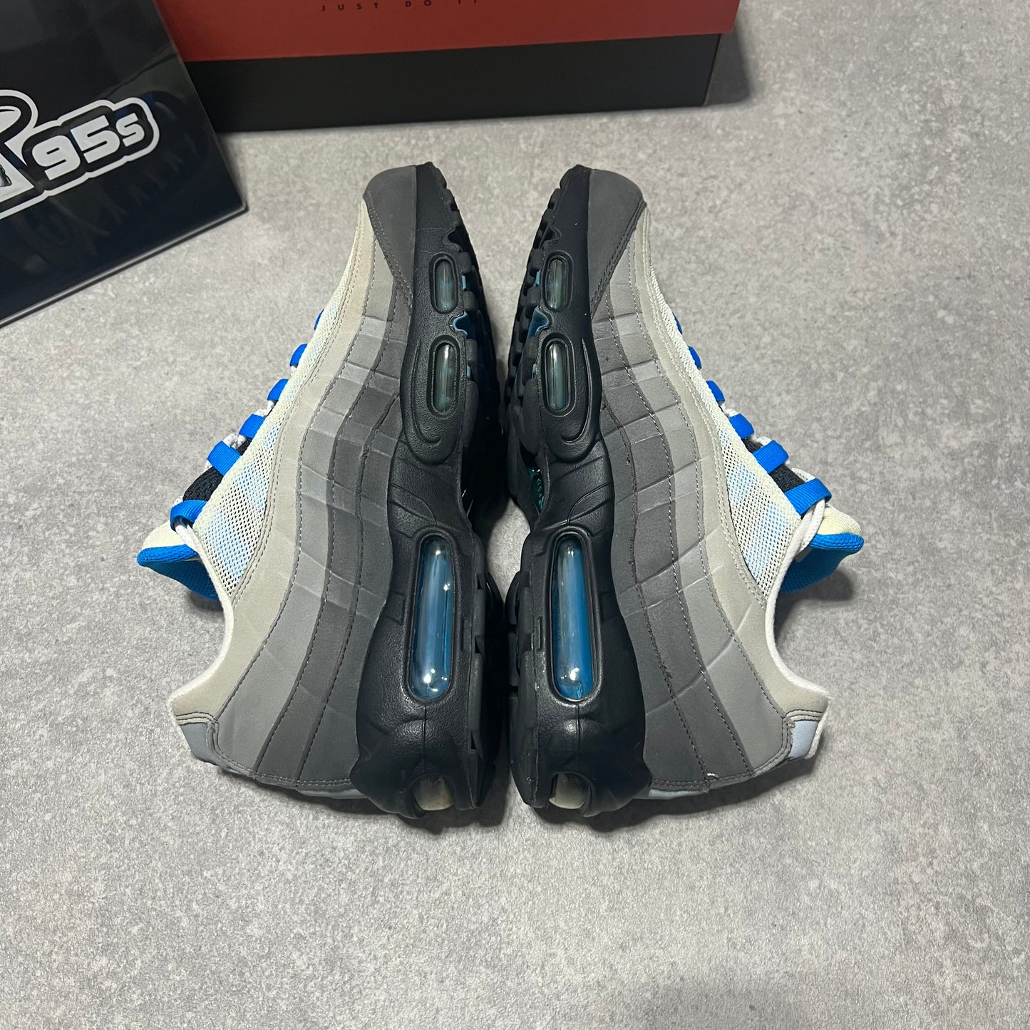 Airmax 95 Crystal Blue     UK8.5