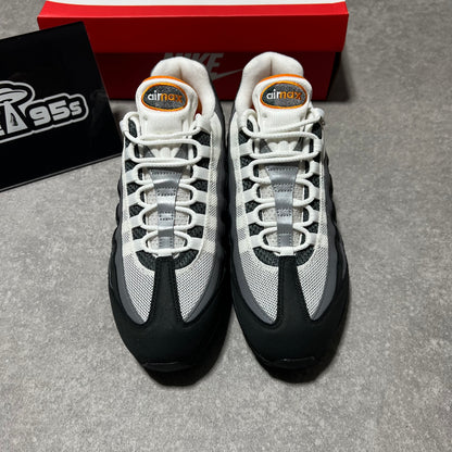 Airmax 95 Orange Smoke  UK9