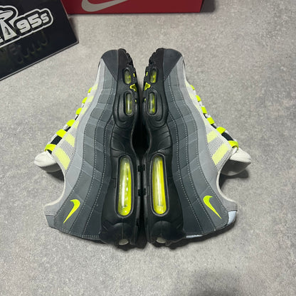 Airmax 95 Neon 2020         UK9.5