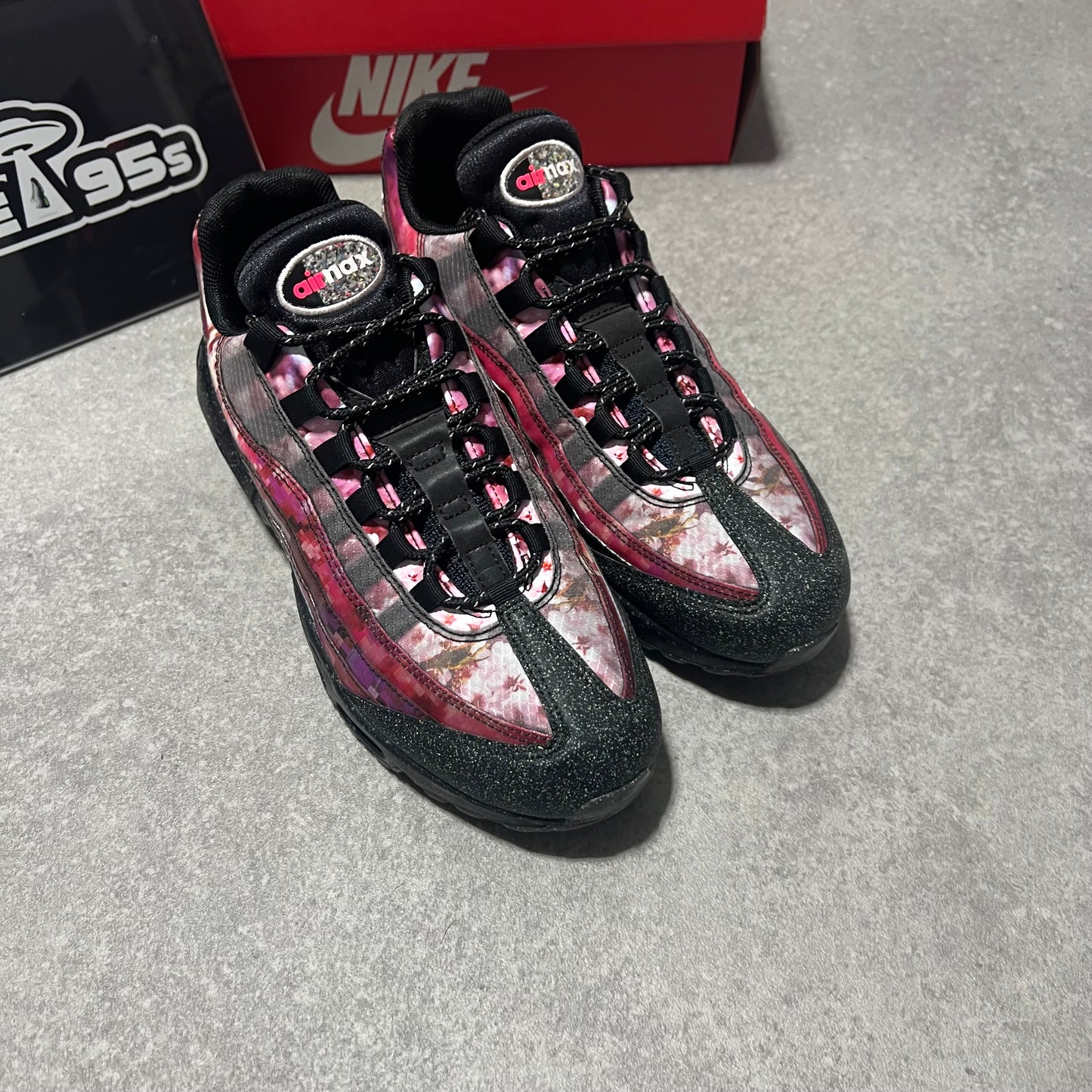 Airmax 95 Cherry Blossom     UK7
