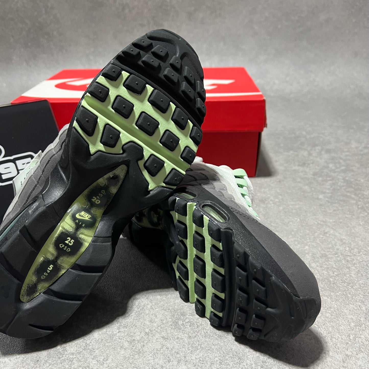 Airmax 95 Fresh Mint  UK6.5