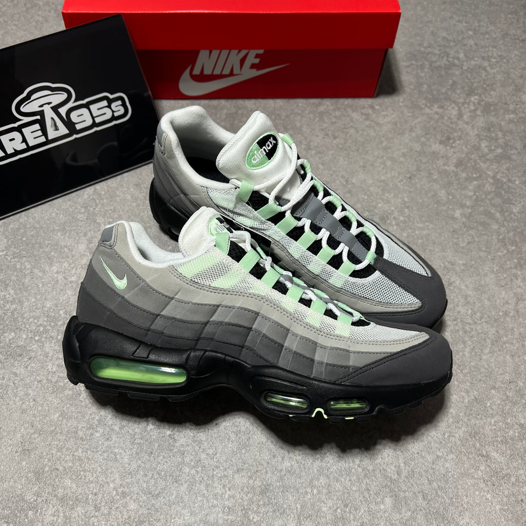 Airmax 95 Fresh Mint 2018  UK9.5
