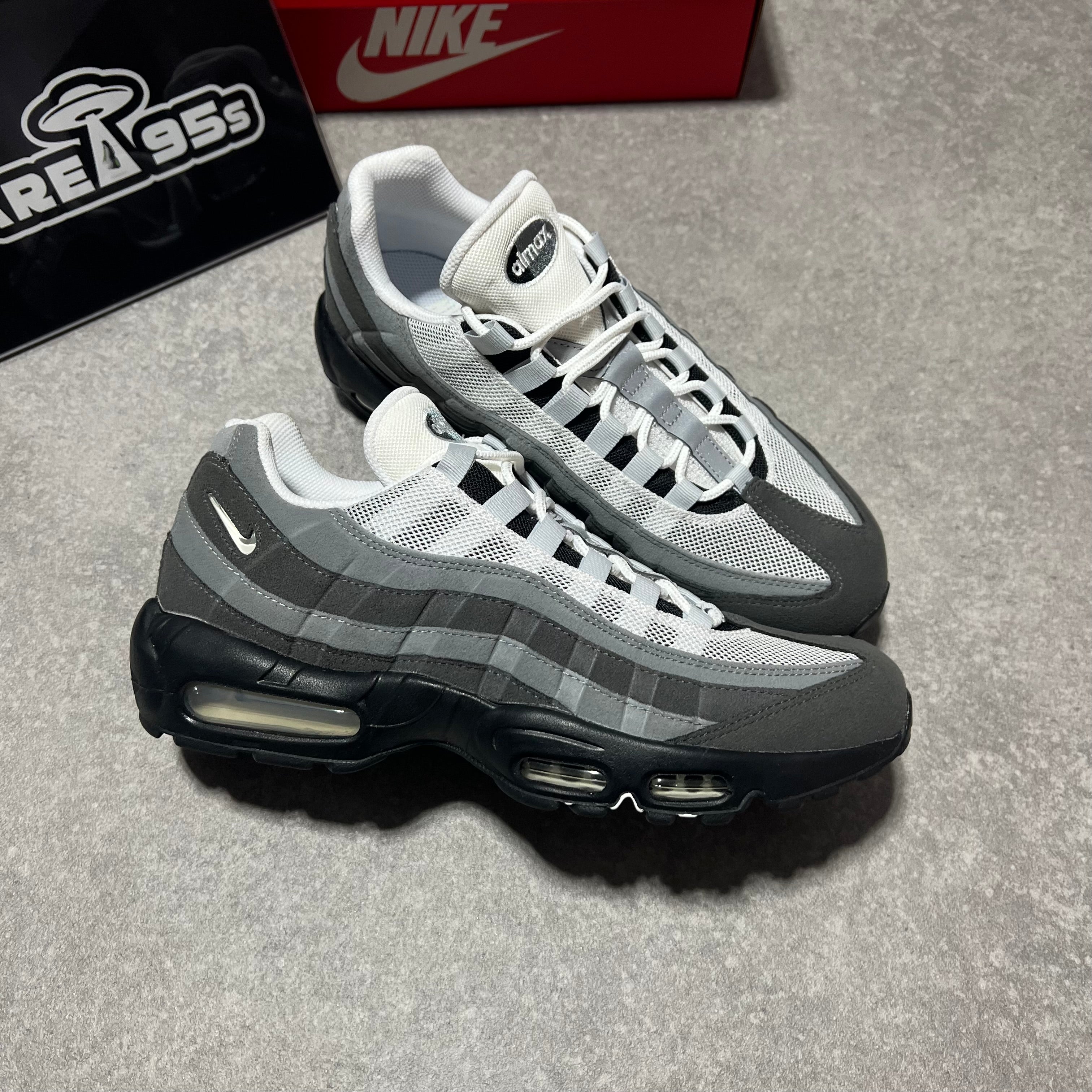 Airmax 95 Grey Jewel   UK9
