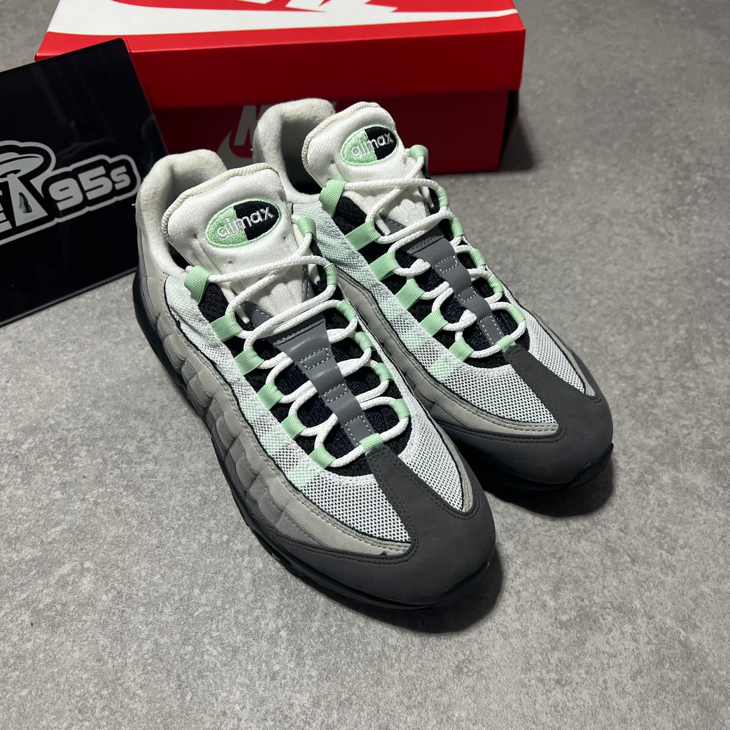Airmax 95 Fresh Mint       UK9