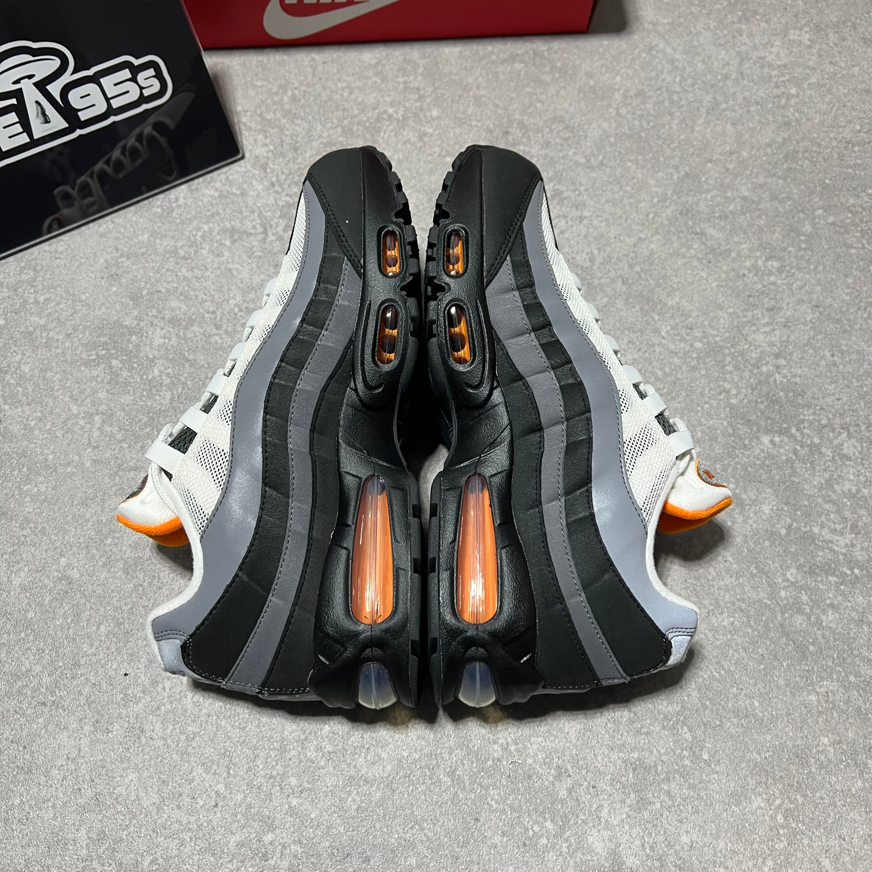 Airmax 95 Orange Smoke  UK9