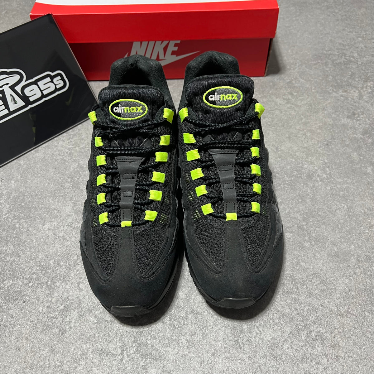 Airmax 95 Reverse Neon     UK9.5