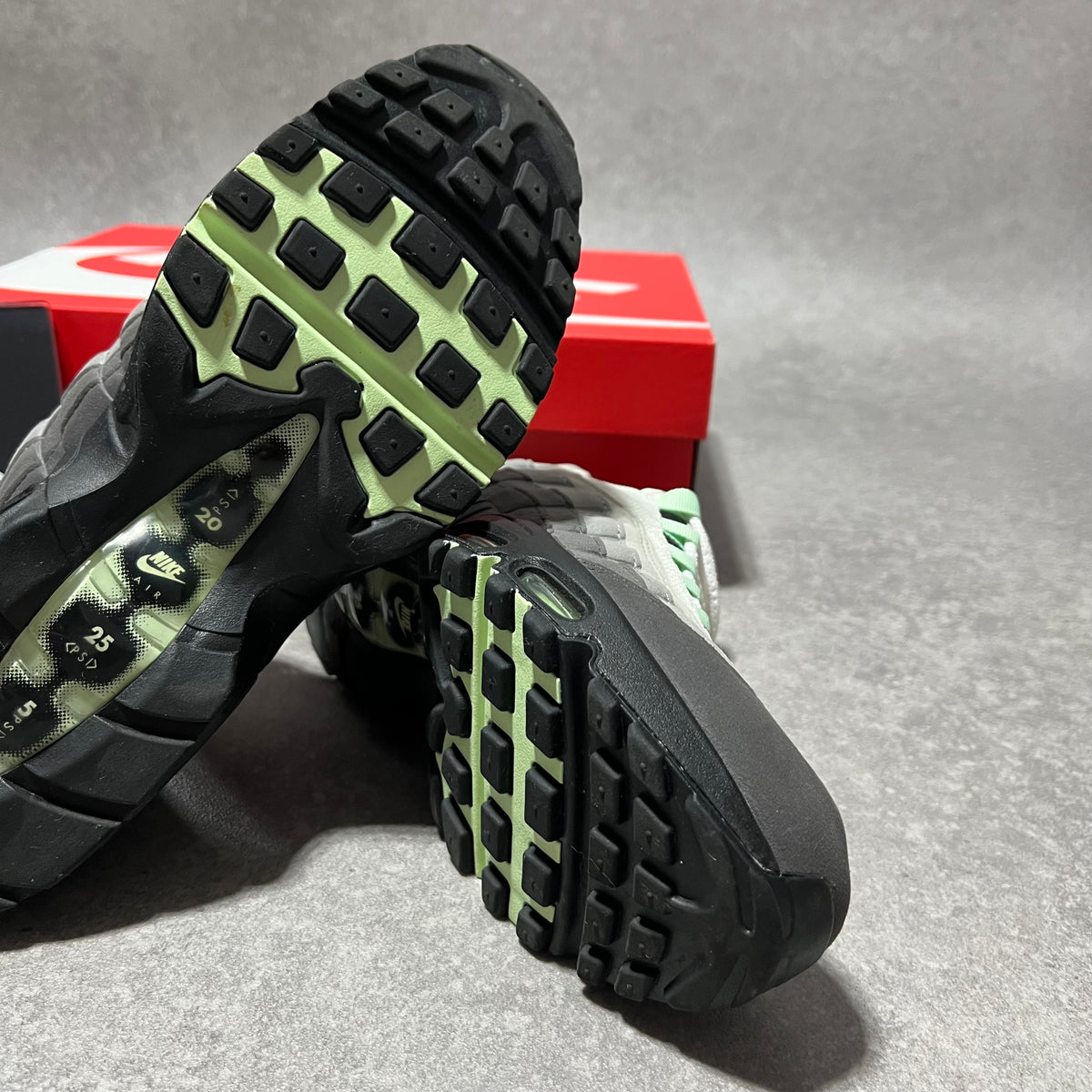 Airmax 95 Fresh Mint 2018  UK8