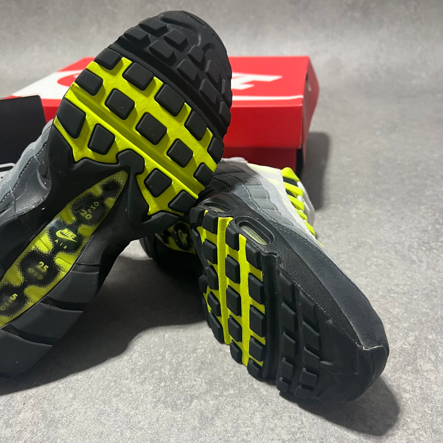 Airmax 95 Neon 2020         UK9.5