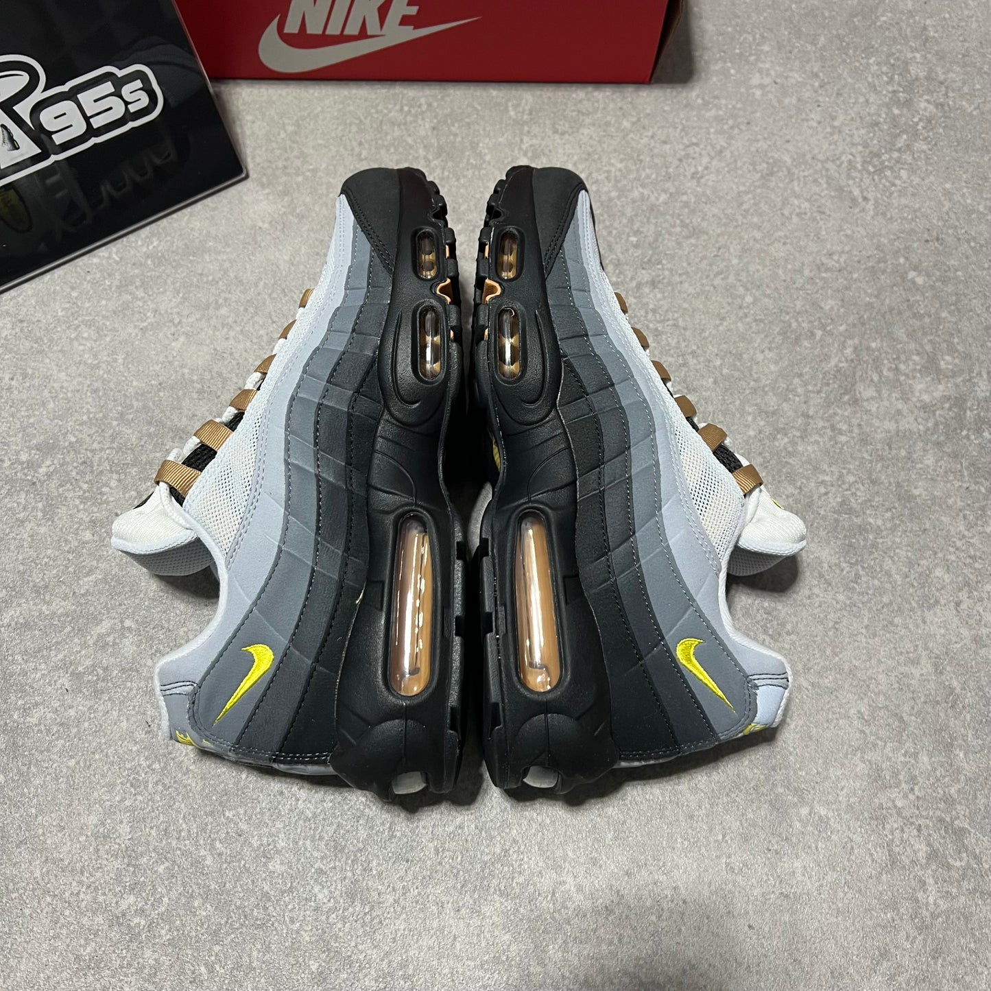 Airmax 95 Yellow Strike     UK9.5
