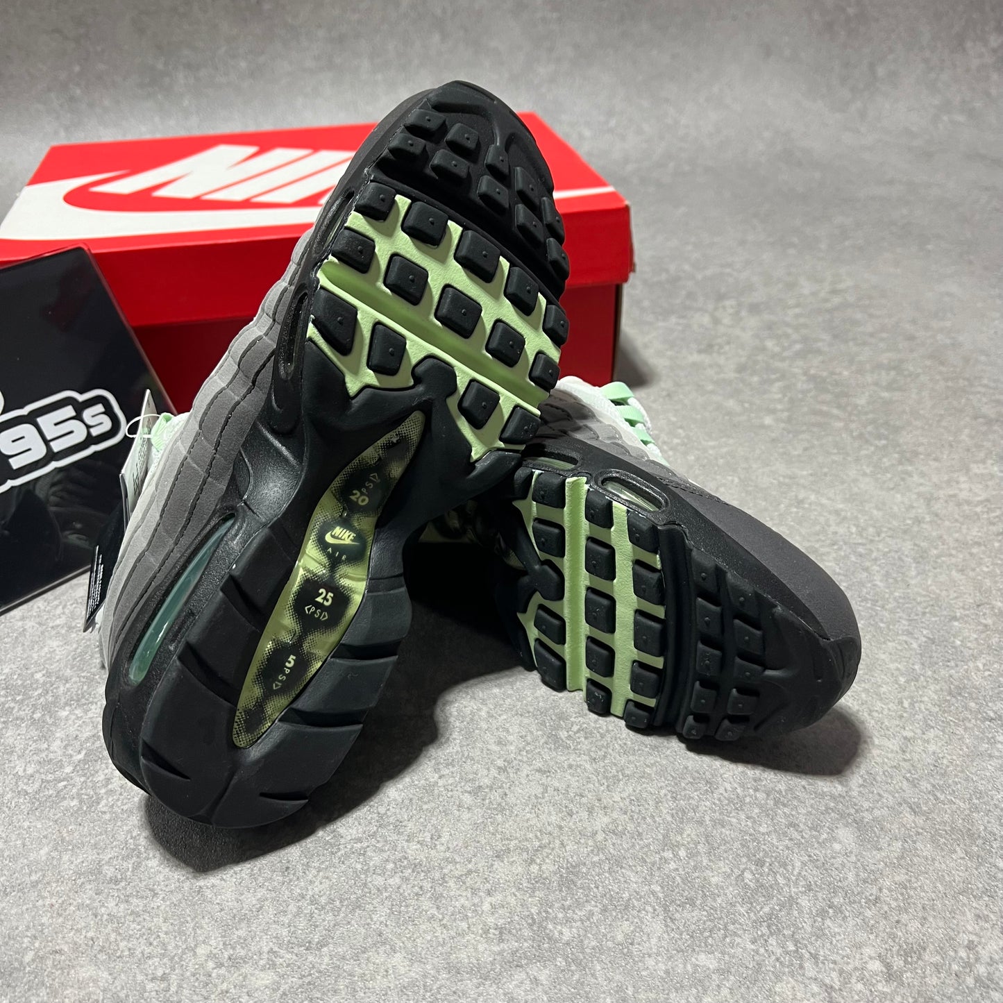 Airmax 95 Fresh Mint  UK6.5