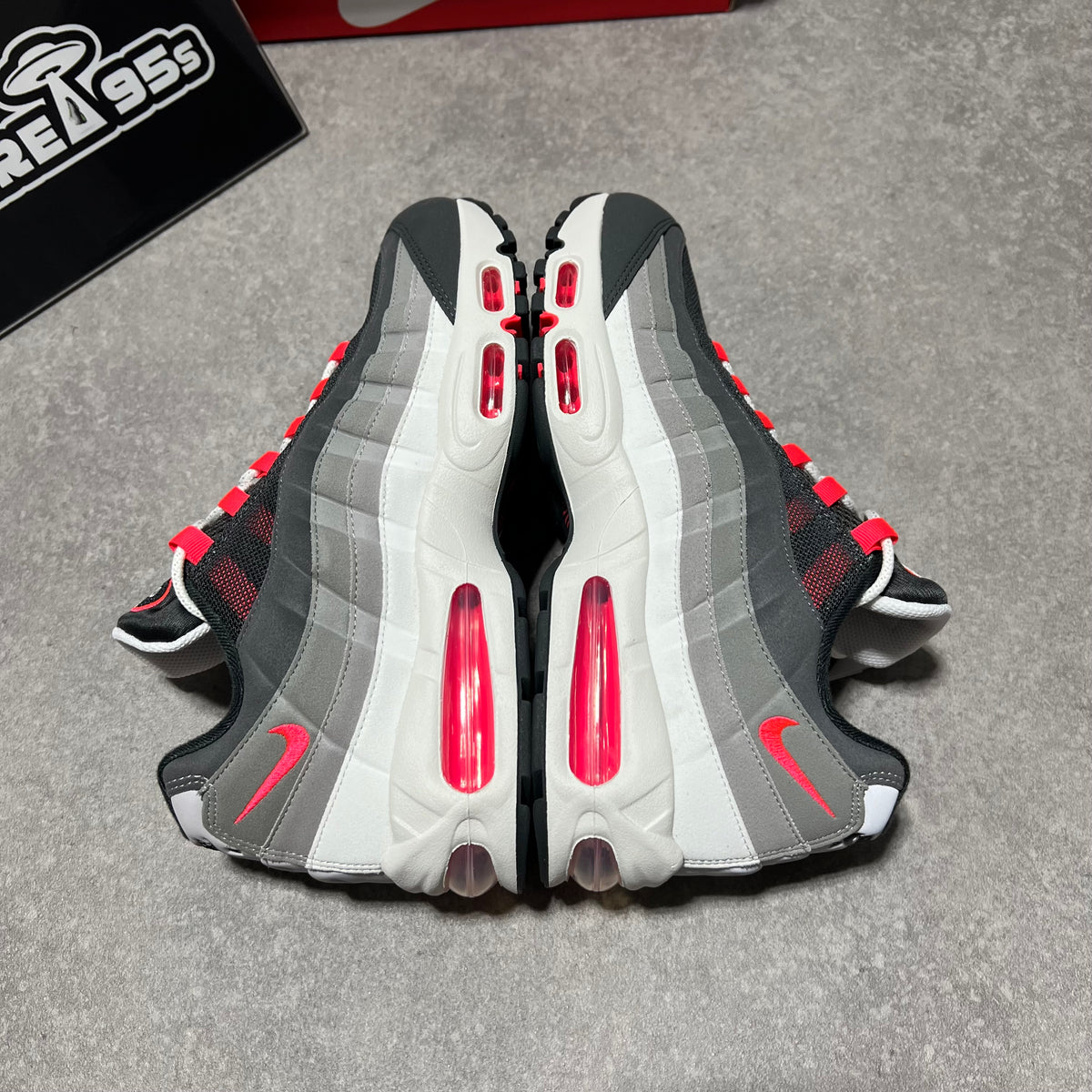 Airmax 95 Reverse Solar Red       UK11