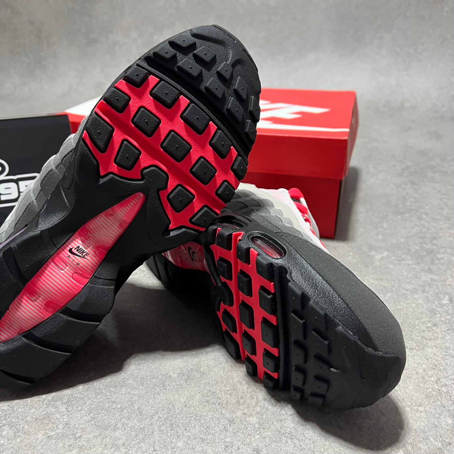 Airmax 95 OG Solar Red 2025