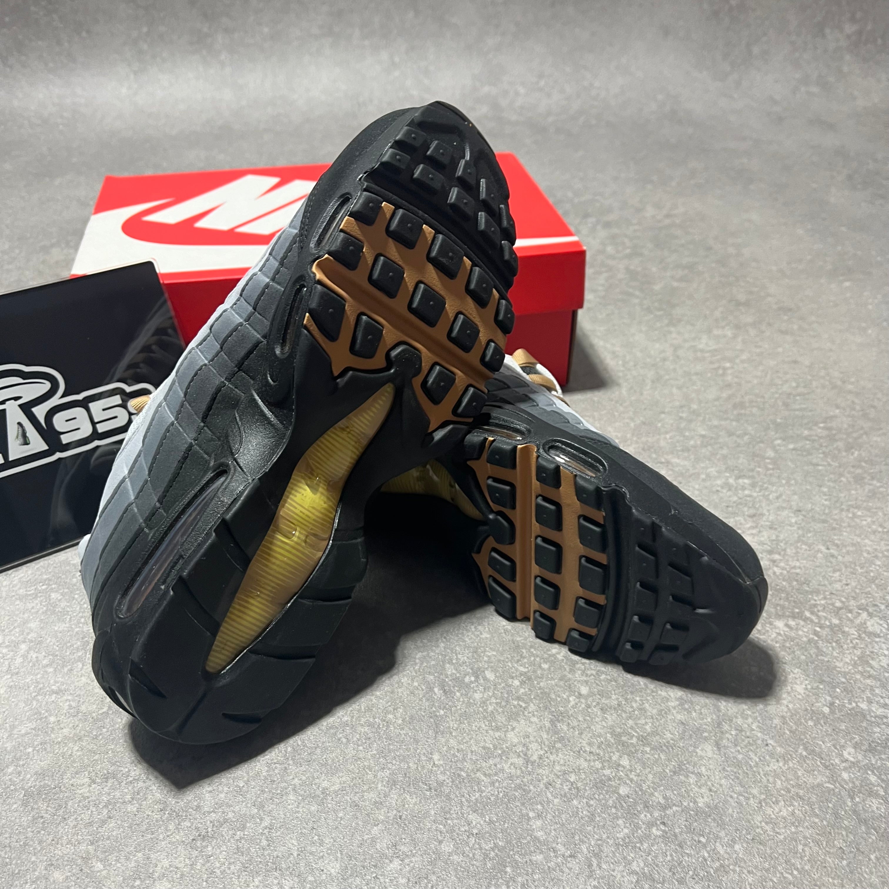 Airmax 95 Yellow Strike    UK9.5