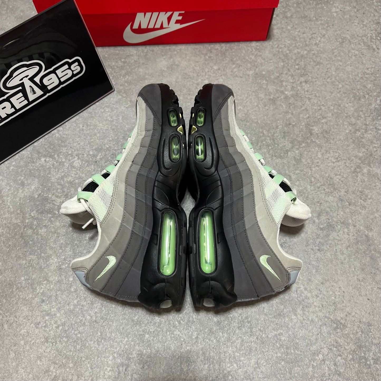 Airmax 95 Fresh Mint                                         UK8.5