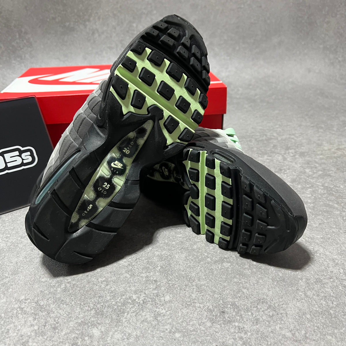 Airmax 95 Fresh Mint 2018  UK8