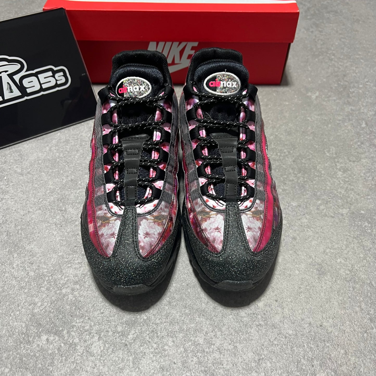 Airmax 95 Cherry Blossom     UK7.5
