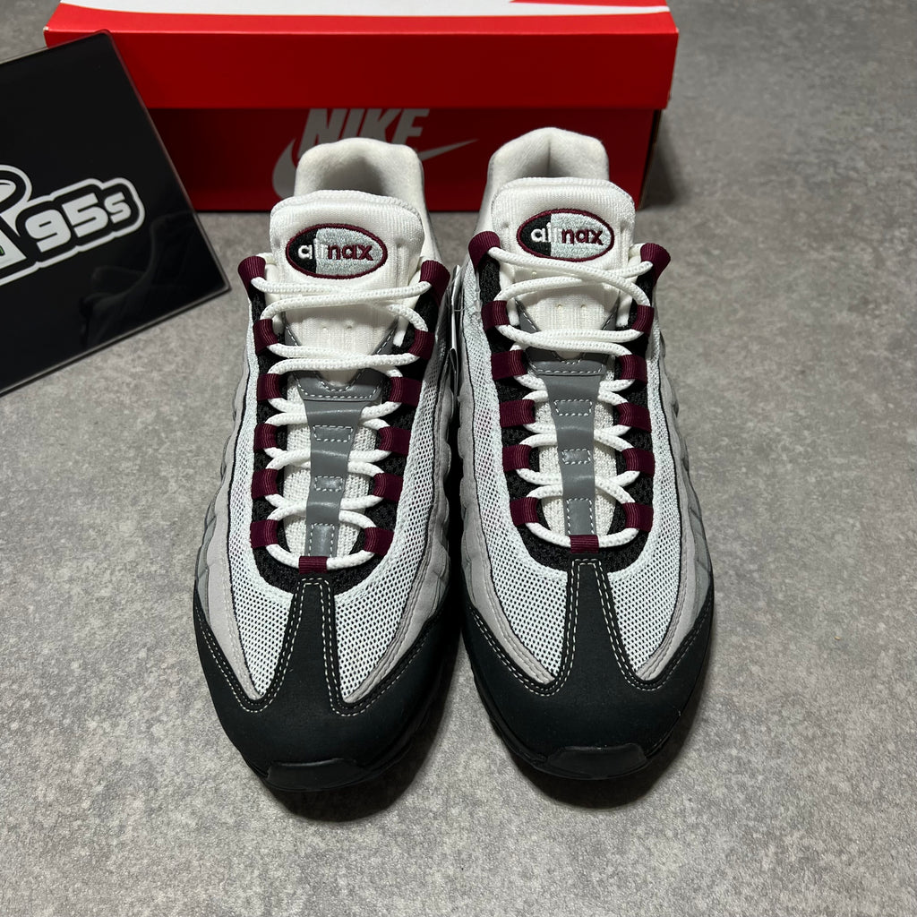 Airmax 95 Beetroot   UK8.5